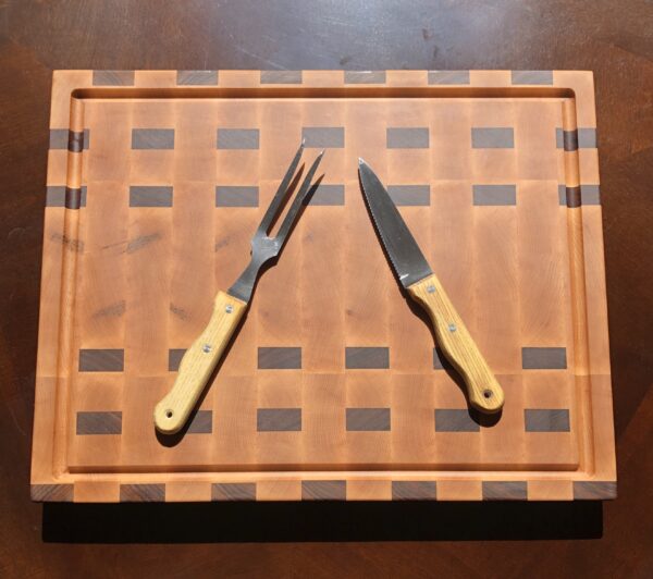 BBQ Chopping board with meat juice groove.